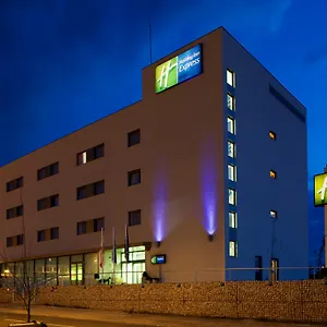 Express By Ihg Hotel